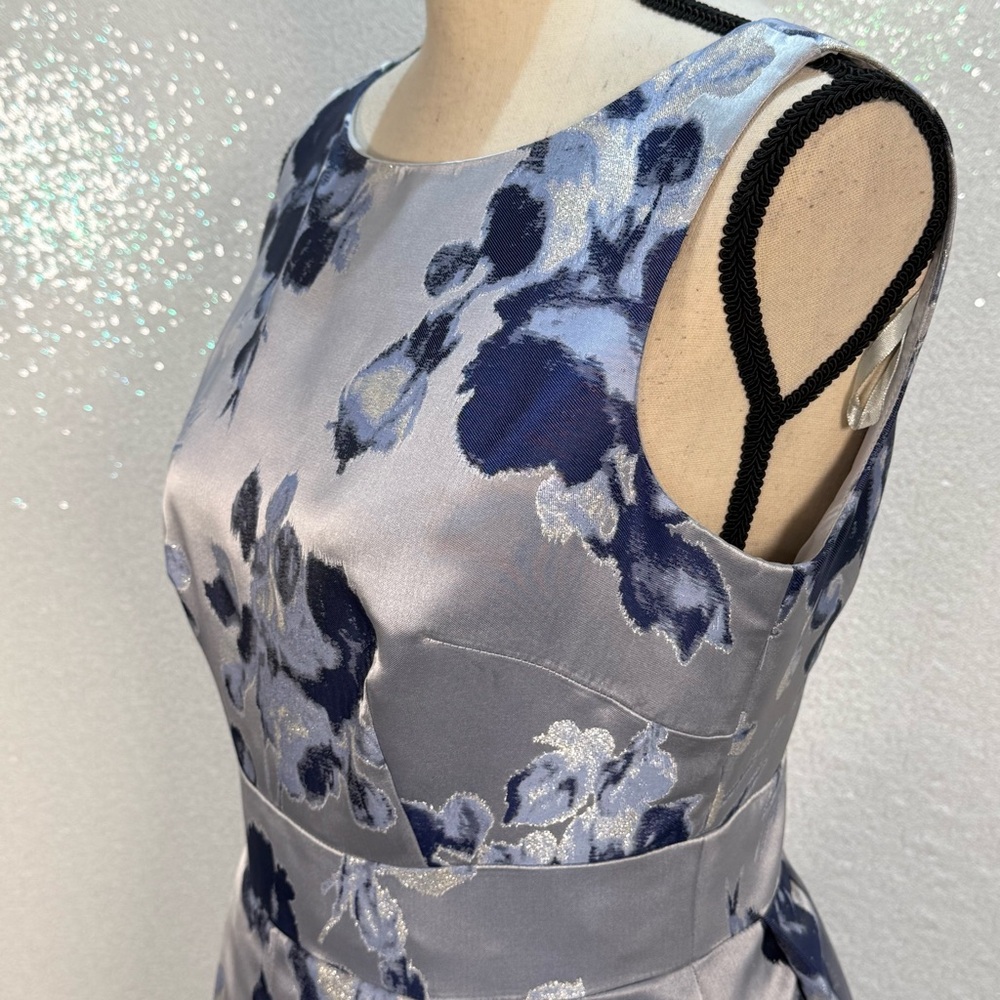 Eliza J Blue Floral Midi Dress - Picture 4 of 16